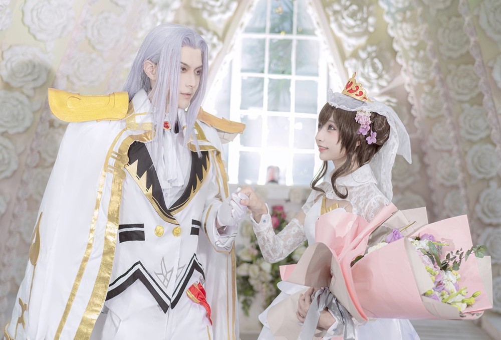 王者荣耀周瑜小乔花嫁cos神还原有比这更甜的cp吗