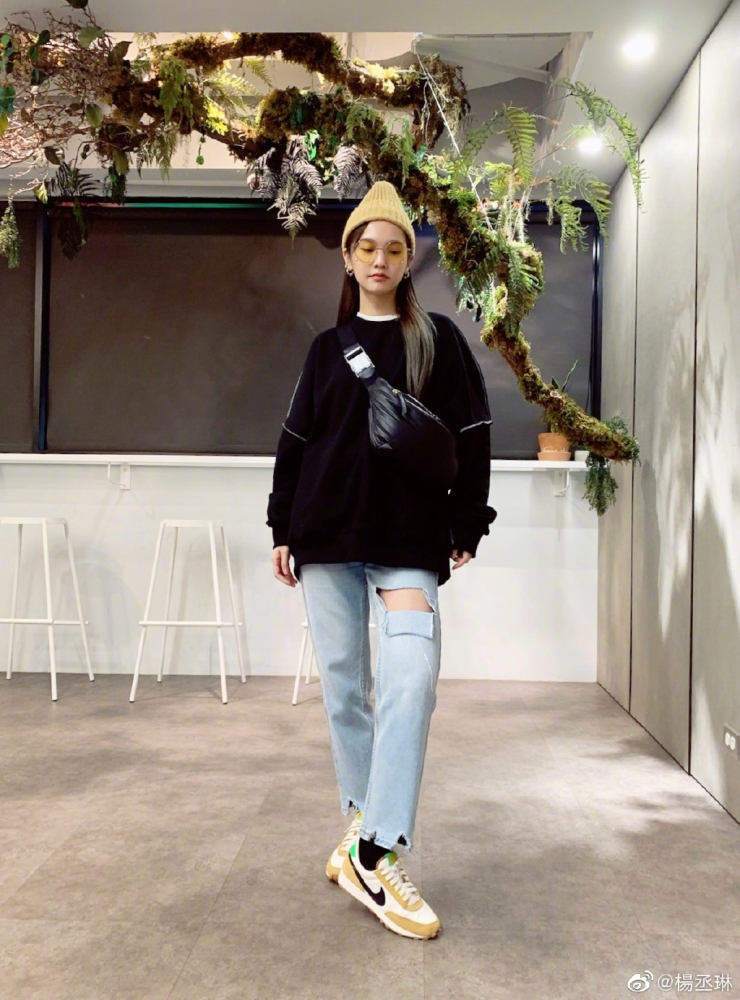 结婚半年杨丞琳李荣浩高调秀恩爱35岁的她开心得像个少女