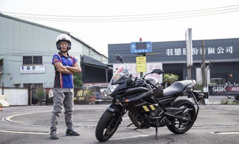 在台湾是如何考取大排量摩托车驾照的 腾讯新闻