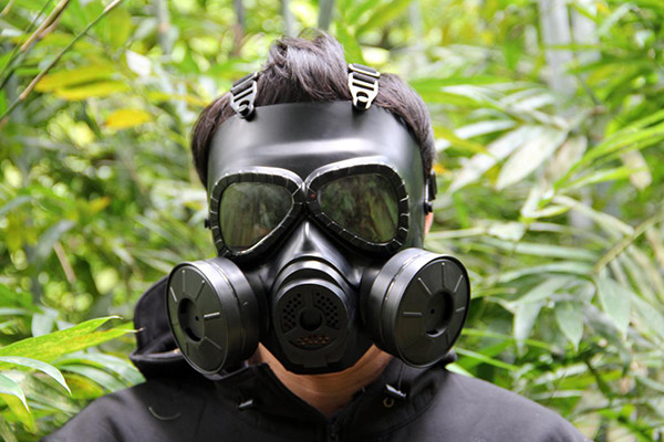 外形狰狞的防毒面具,在战场上真的可以帮助士兵免受毒气侵害吗?