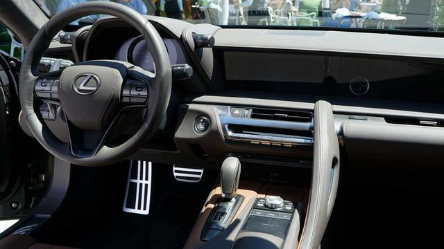 雷克萨斯的又一王牌 大灯秒杀奥迪 还买什么奔驰s 腾讯新闻