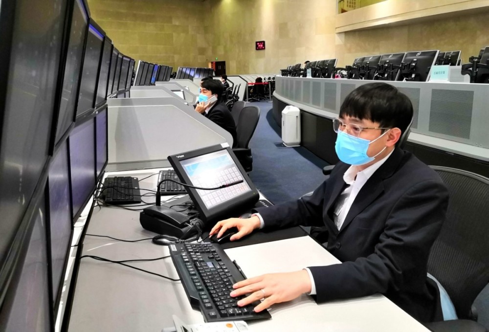 北京铁路局调度指挥中心694人全封闭战"役"