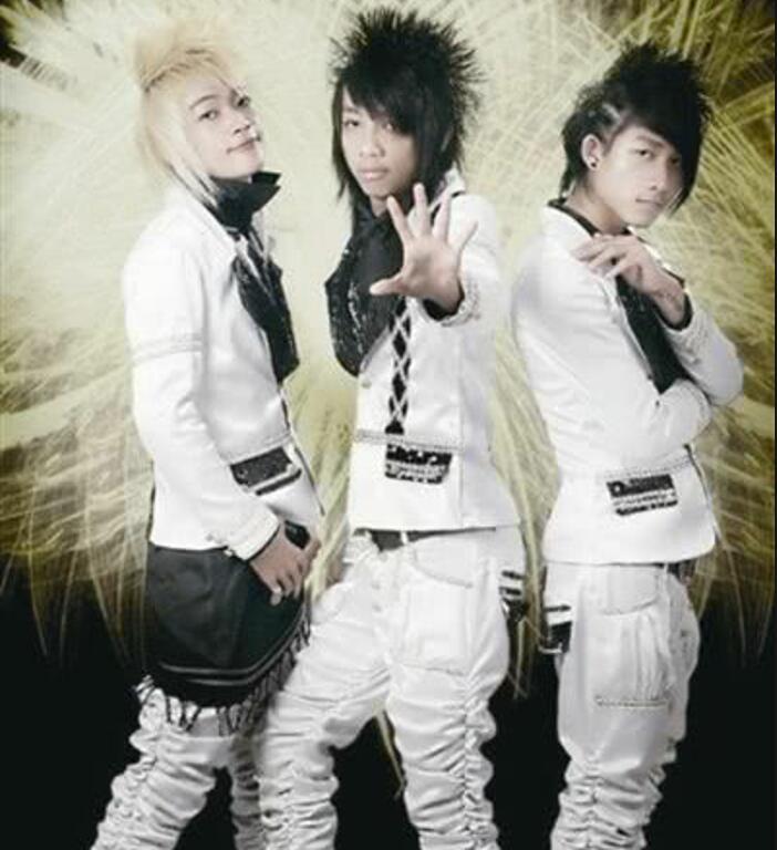 而当年非常流行的非主流文化,不知道大家还记不记得呢?