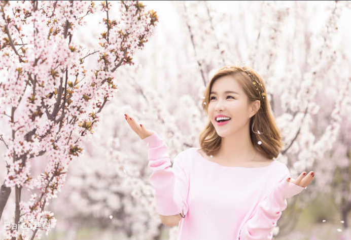 采访钟南山被骂的杨雅淇又出幺蛾子了,没意识到自己的错误