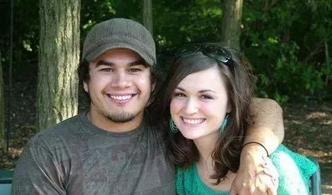 chris medina的这首《what are words》相信很多人都不陌生.