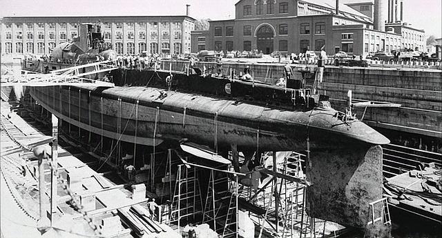 法国二战舒尔库夫巡洋潜艇开炮能把自己掀翻海上的坦克歼击车