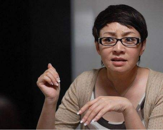 她底气在哪?看宋丹丹年轻旧照你就懂了