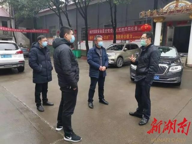 阳晓华督导雀塘镇疫情防控工作