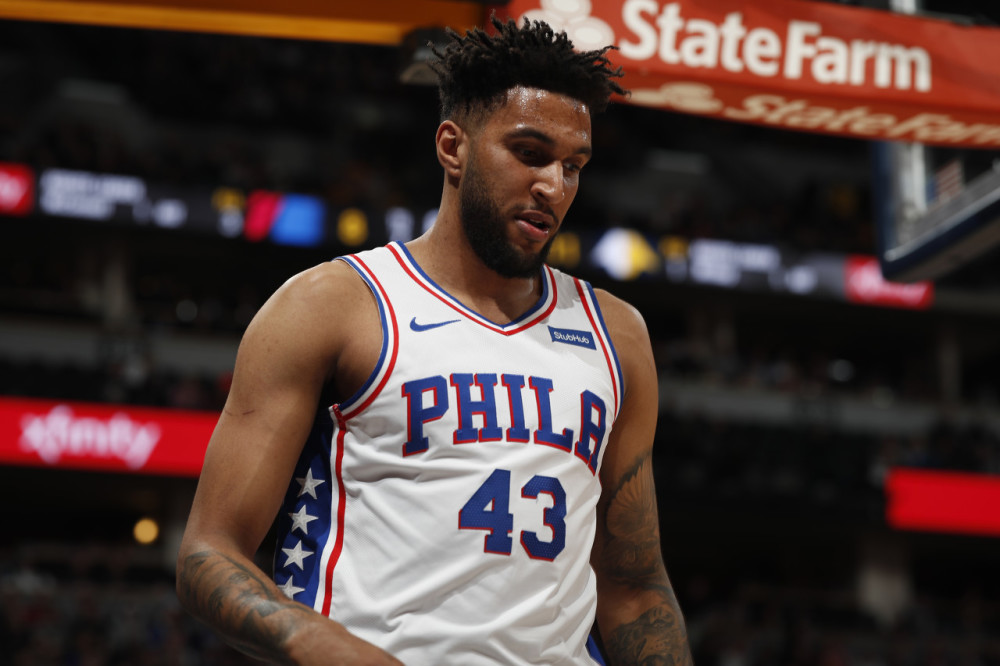 随队记者76人将裁掉中锋诺维尔佩莱