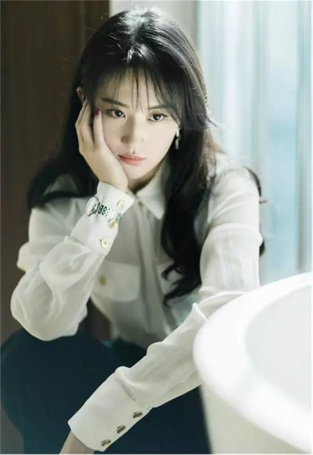 刘亦菲衣品了得穿搭时髦又气质每次搭配都堪称30岁女性教科书