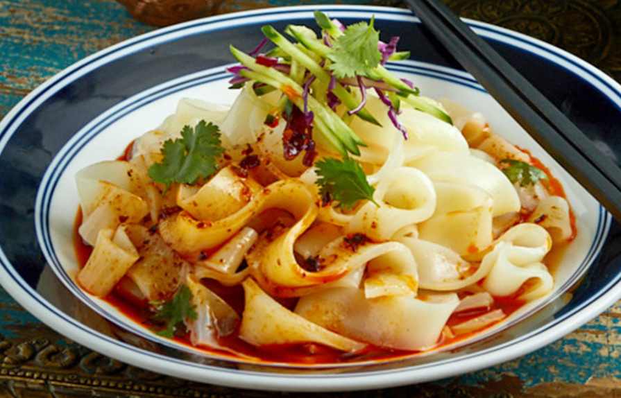 想吃凉皮自己做,干净卫生,色香味俱全,吃时别有风味