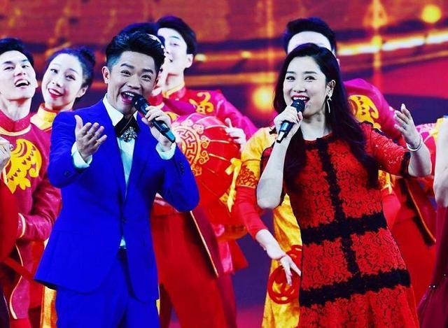 凤凰传奇玲花独上元宵晚会曾毅疑受疫情管控缺席不影响分演出费