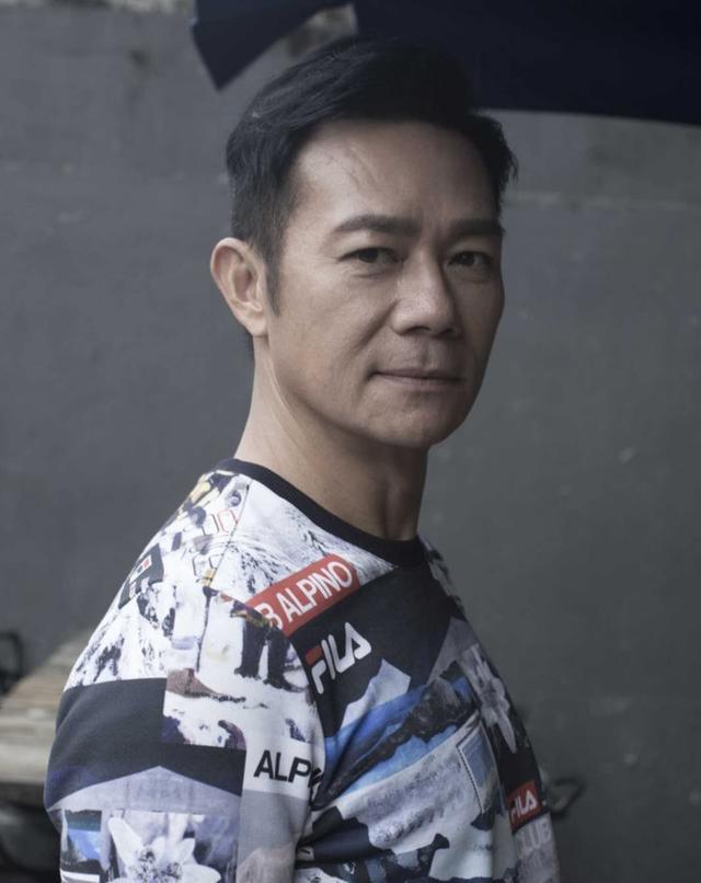 被评是用完就扔香港知名男艺人演足28年从未在tvb夺过奖