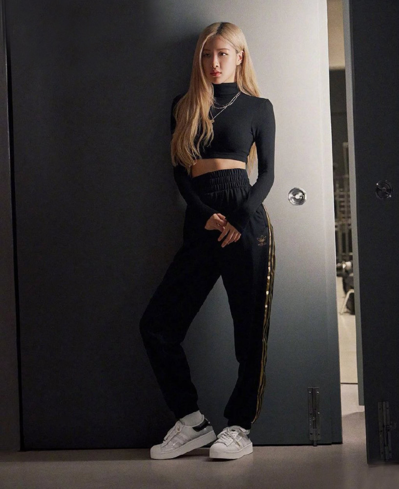 blackpink运动装画报,用三个字来形容"太有范"了