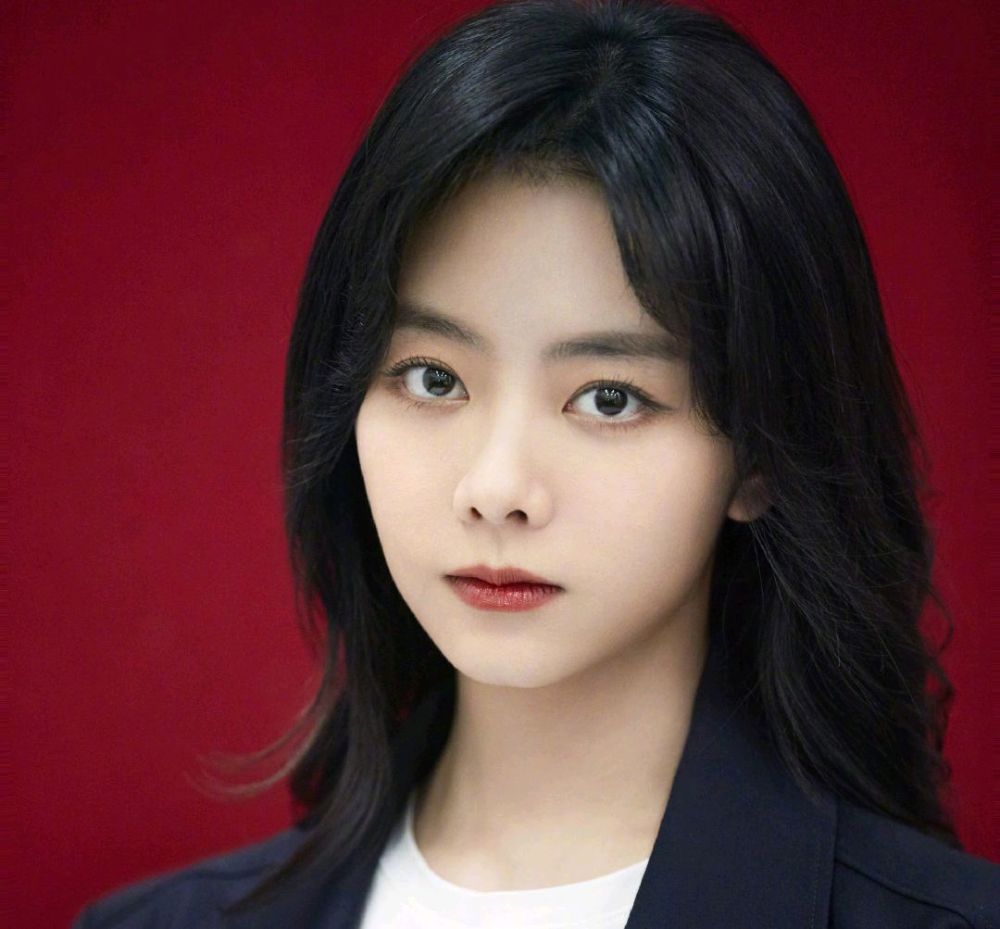 谭松韵与已故母亲被人咒骂,工作室追究法律责