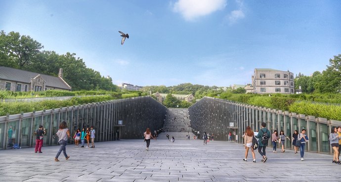 韩国首尔最适合拍照的地方是哪里 你会选择梨花女子大学吗 腾讯新闻