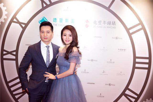 安以轩|安以轩自曝怀二胎心脏不适，老公丢下工作陪她产检，太贴心了