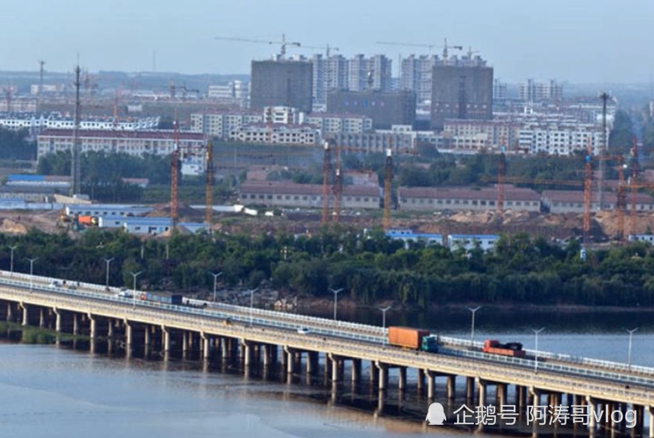 山东县级人口排名_山东实力第一县级市人口不到70万,至今无客运火车站