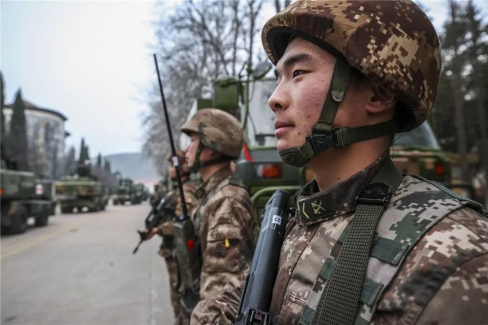 这支部队凌晨拉响战备警报