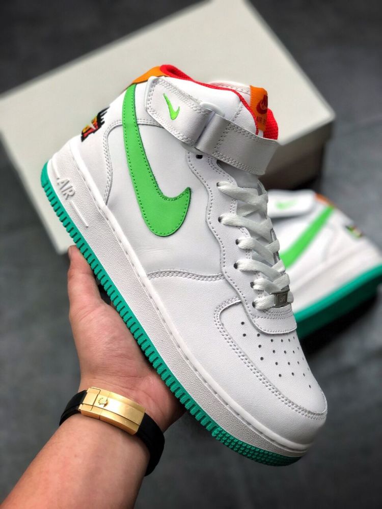 实在太帅了,颜值完胜aj!耐克空军一号af1涩谷限定开箱_腾讯新闻