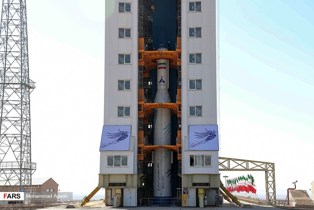 伊朗运载火箭发射遥感卫星 达到540公里最大高度但入轨失败