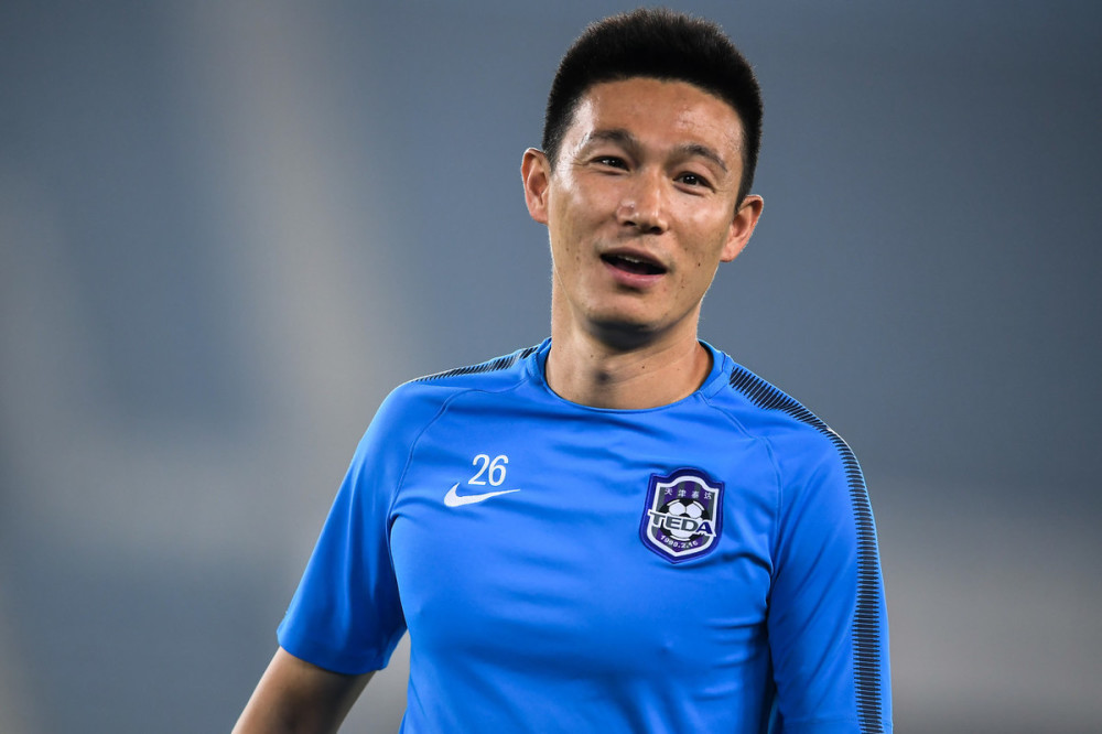 刚走一个又来一个?天津泰达正为华裔小将曹阳办手续 这也是传承