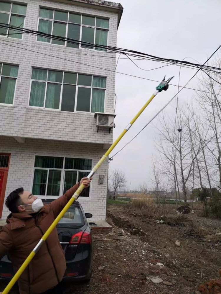 枞阳县初三模拟排名_枞阳一女童模仿电视镜头上吊身亡(2)