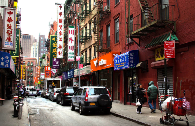 美国华人街华人纷纷 逃离 他们为何离开 当地华人道出原因 腾讯新闻