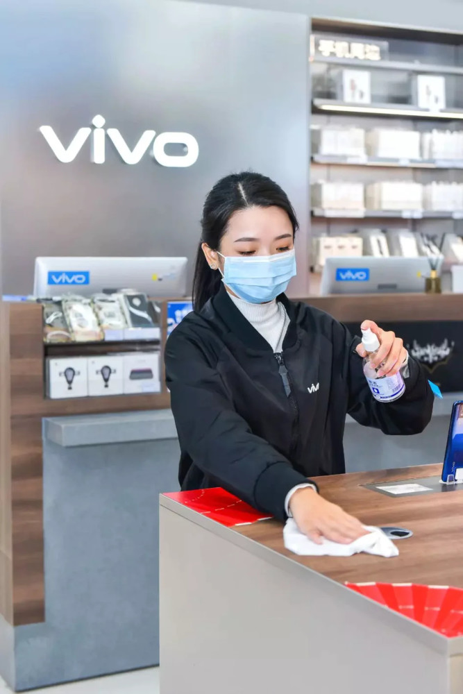 戴口罩,勤消毒,vivo 门店多项措施保障购机安全