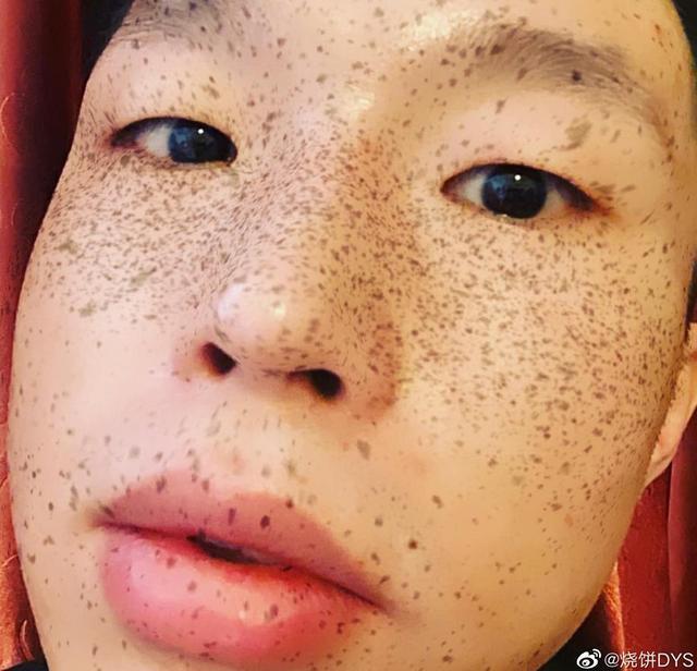 德云社烧饼故意晒丑照引不适,张云雷看了想起小时候,孙越想骂街_腾讯