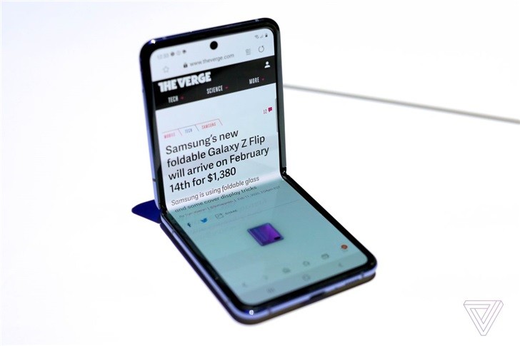 三星galaxy z flip翻盖折叠手机真机鉴赏