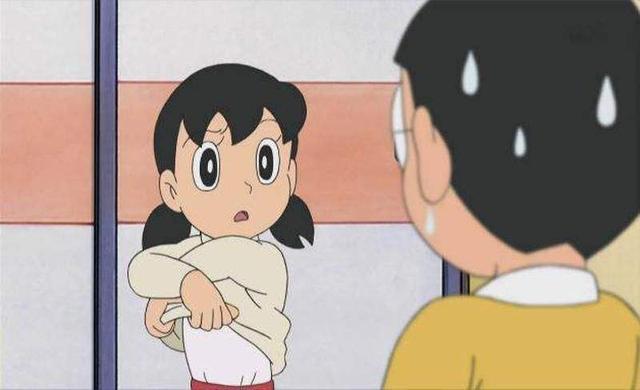 哆啦a梦 看到大雄家这种水果的分量 就知道他家很有钱了 野比大雄 哆啦a梦 日本