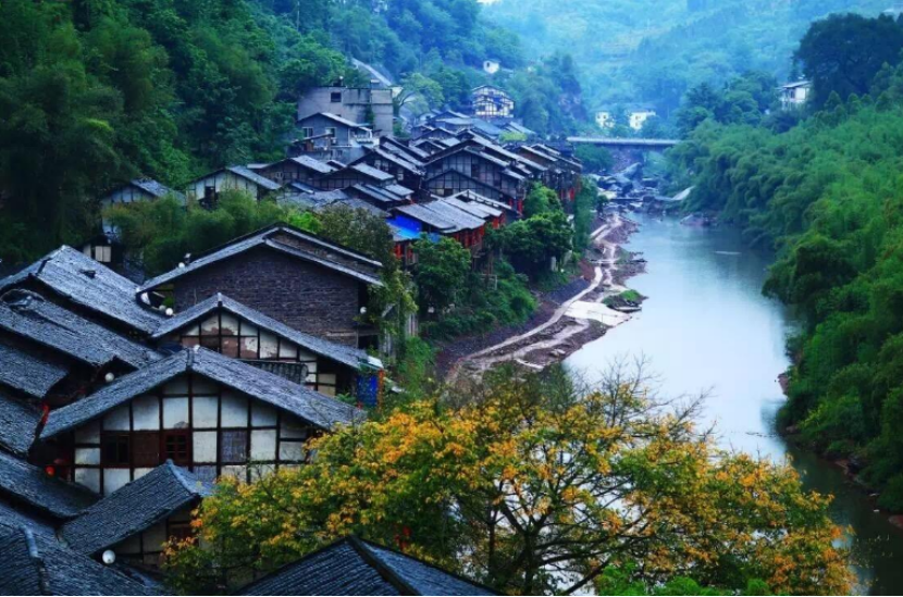 5a景区重庆江津四面山率先给医护人员及亲属免一年门票 不硬核,却温暖