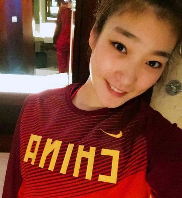 李梦火了!称得上是中国女篮锋线上"一姐"吗?她的年薪有多少?
