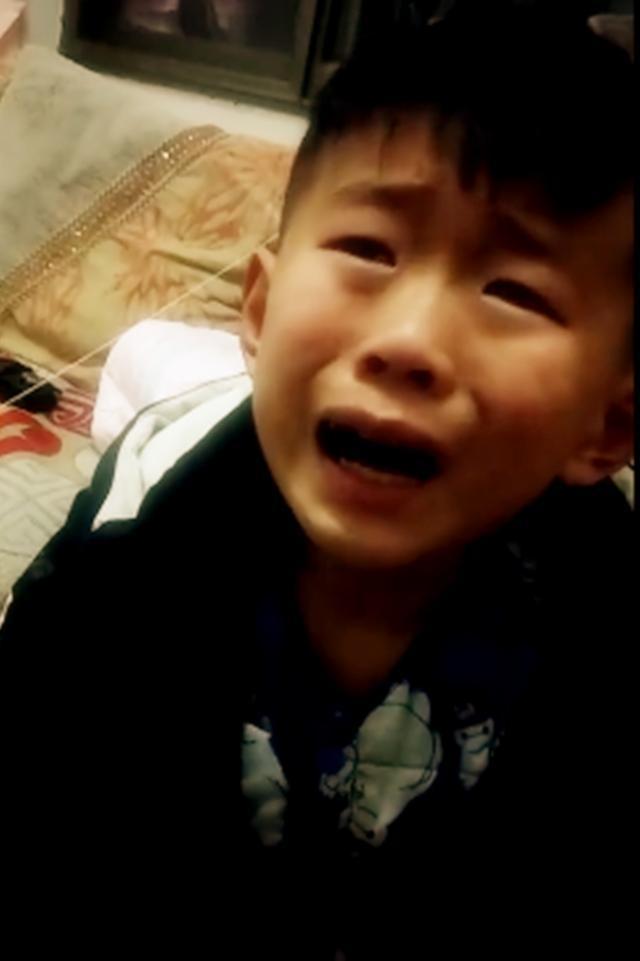 小学生寒假作业被妈妈炒成菜顿时痛哭流涕网友笑到鼻涕冒泡