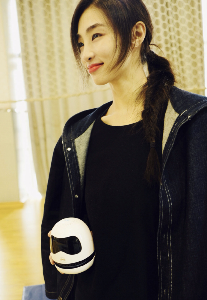 侴陶的名字来源其实和很多人一样,爸爸姓侴,妈妈姓陶,所以给她取名为