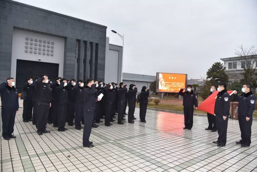 防控接力棒交接四岔河监狱整体换防首批封闭执勤民警完成任务