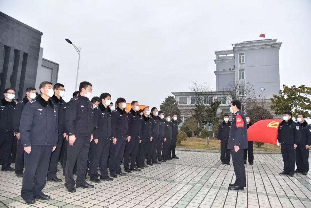 防控接力棒交接!四岔河监狱整体换防 首批封闭执勤民警完成任务