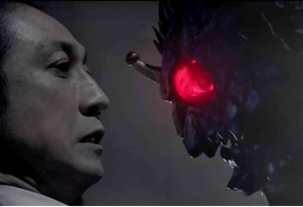 假面骑士令怪人绝望的代打形态千翼太恐怖金属簇攻防兼备