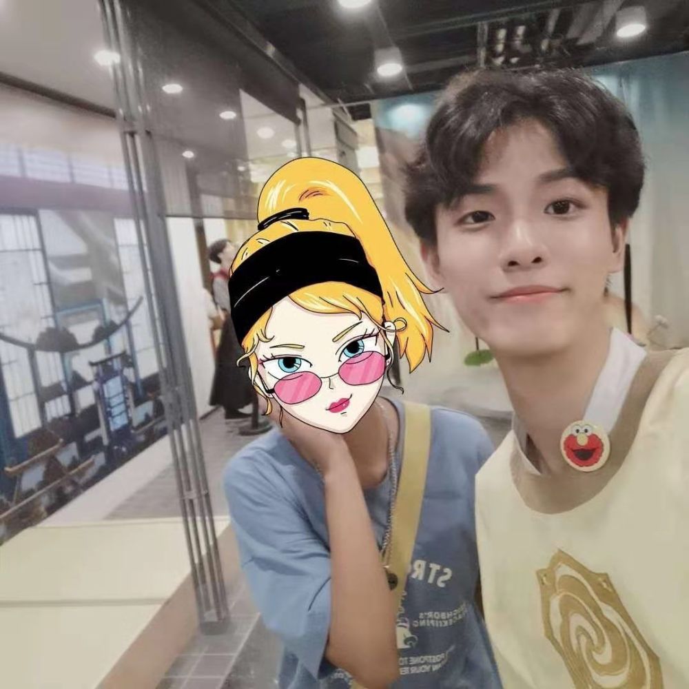 见过最好看的素人帅哥合集!看完我又恋爱了!