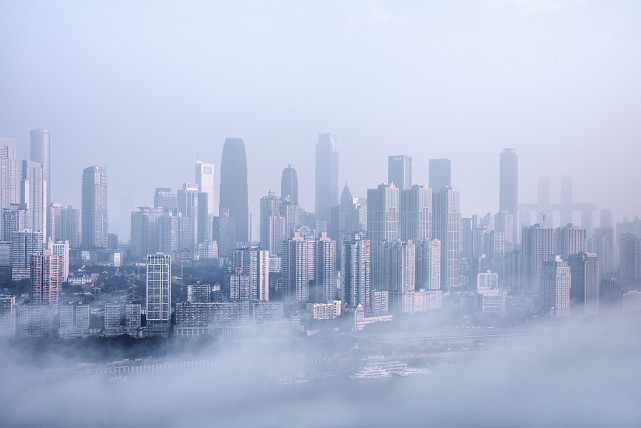 雾都重庆云雾缭绕似仙境