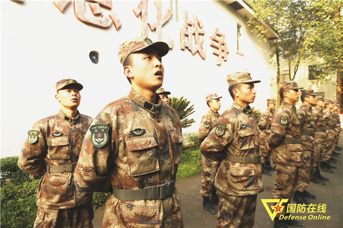眼观六路耳听八方的通信兵了解一下