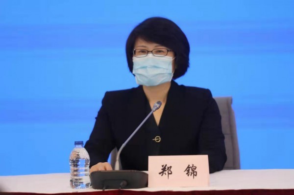 来源:新民晚报记者周馨 摄 【新民晚报·新民网】今天下午2时,上海市