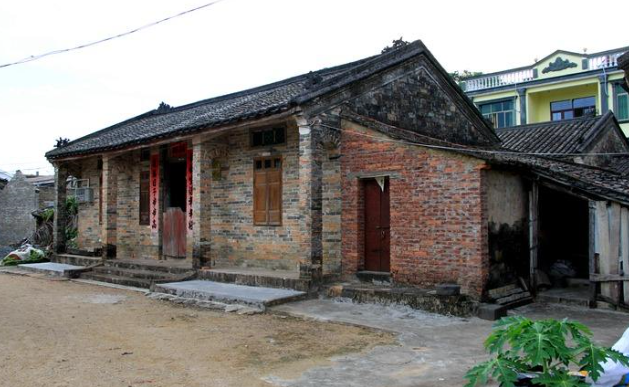 俗语"大房压小房,两眼泪汪汪"是啥意思?看完不淡定了