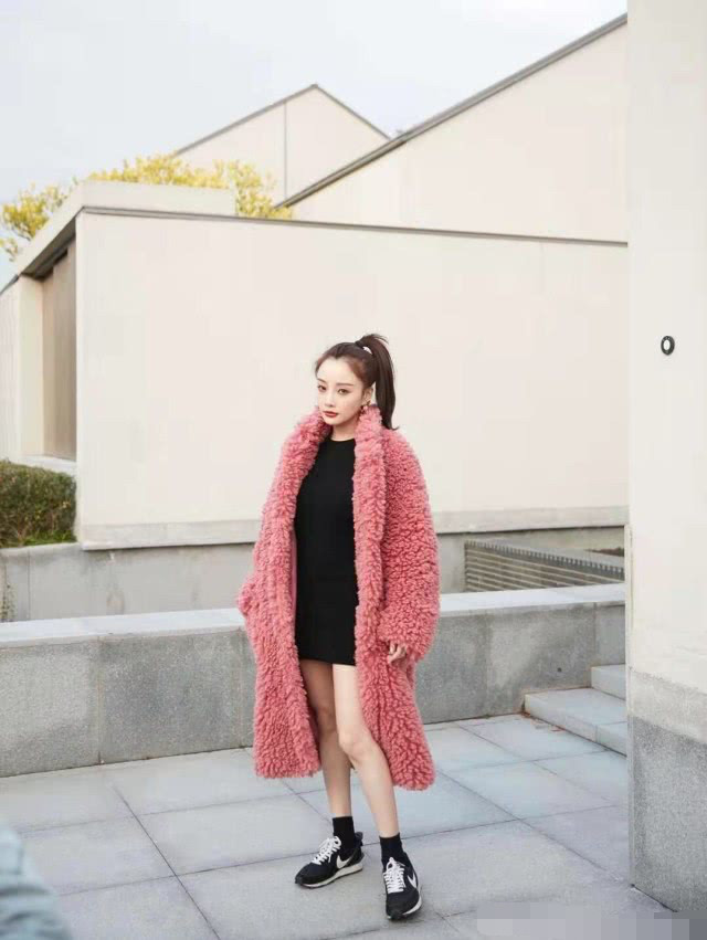 李小璐录视频娇媚喊话：我的公子在何方，想恋爱了？（组图） - 9