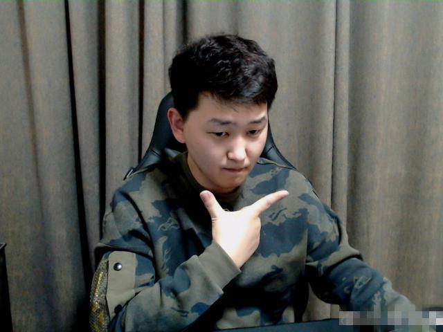 冷宴华教你如何处理以少打多的局面这件道具是团战胜利的关键