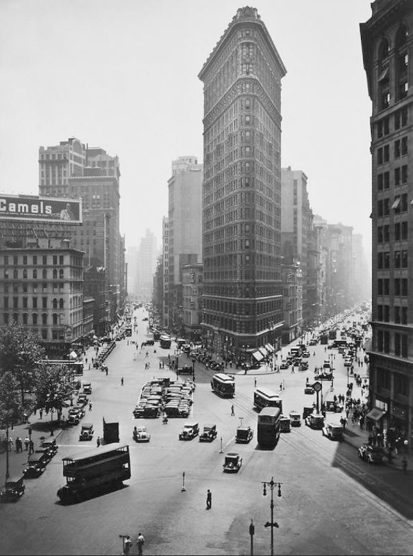 20世纪20年代和30年代是美国社会急速迈向机械化的时代.