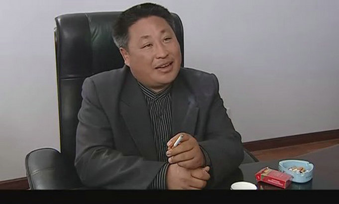 《刘老根》前两部中的"阻力"冯乡长.