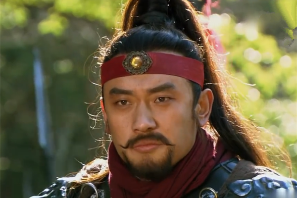 晁盖|黑旋风李逵有个巨大缺陷，遭晁盖警告，却依然我行我素