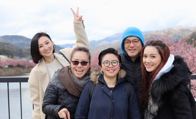 一见钟情后相爱30多年汤镇宗与妻子的爱情美得像娱乐圈的童话